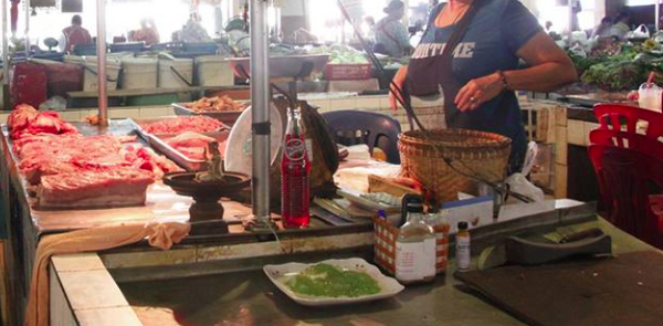 ตลาดสดพิษณุโลก ตลาดสดหนองตม ร้านหมูสด