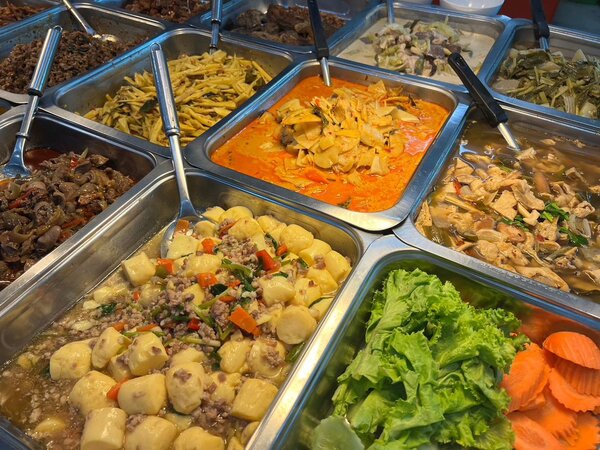 ตลาดสดไอยรา ตลาดเช้า คลองหลวง จ.ปทุมธานี ร้านอาหารปรุงสุก