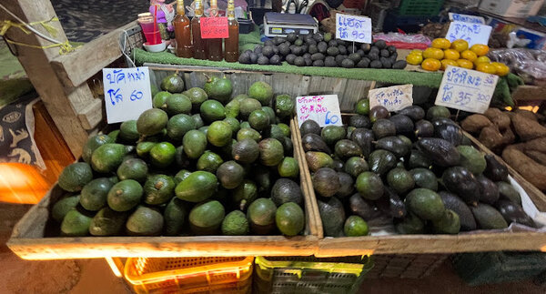 ตลาดชุมชนบ้านดอยแก้ว ร้านผลไม้