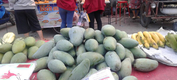 ตลาดสดกำแพงเพชร ร้านผลไม้