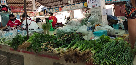 ตลาดสดภูเรือ ร้านผัก