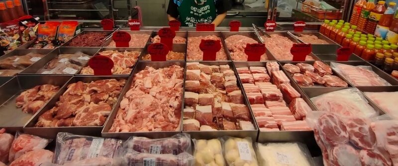 ตลาดธันยา ร้านหมูสด