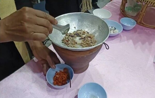 โขลกปูนา
