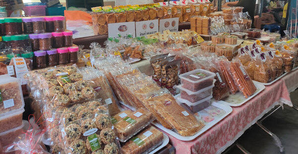 ตลาดวิเศษชัยชาญ ตลาดสดอ่างทอง ร้านขนม