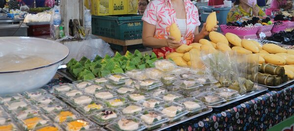 ตลาดโพศรี ตลาดสด อุดรธานี ร้านขนมหวาน
