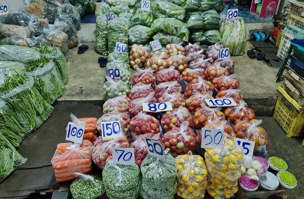 ตลาดปฐมมงคล ร้านขายส่งผัก