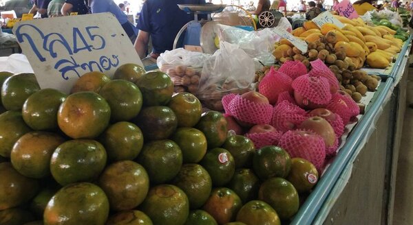 ตลาดสดประตูล้อ ร้านผลไม้