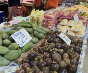 ตลาดขายของสด ตลาดสดเวียงชัย จ.เชียงราย เปิดขายทุกวัน เวลา 05.00-21.00 น.