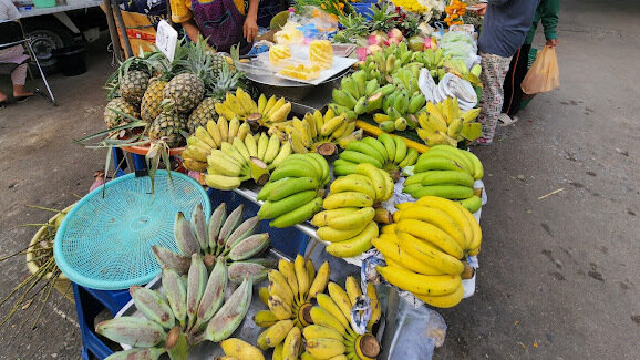ตลาดวิเศษชัยชาญ ร้านผลไม้สด