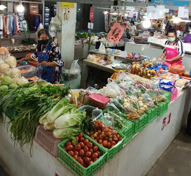 ตลาดสดบ้านกาด (อุ้ยคำ) ร้านผัก