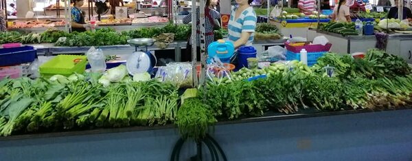 ตลาดคลองสี่เมืองใหม่ ร้านผักสด