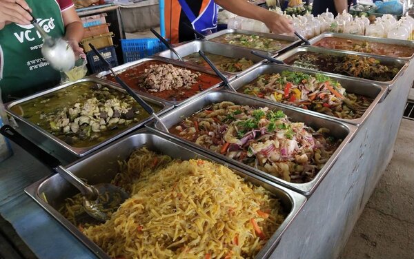 ตลาดสดประตูล้อ ร้านอาหารปรุงสุก