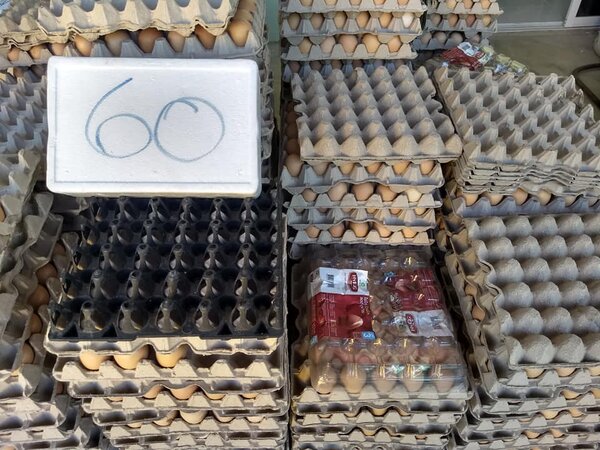 ตลาดใหม่แม่กรณ์ ตลาดสดเชียงราย ร้านไข่