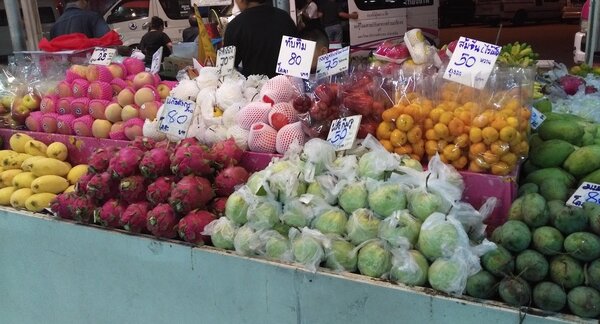 ตลาดสดรวมใจ ตลาดสด เมืองทองธานี ร้านผลไม้