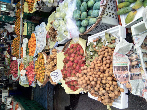 ตลาดโอเดี้ยน นครปฐม ตลาดสด นครปฐม ร้านผลไม้