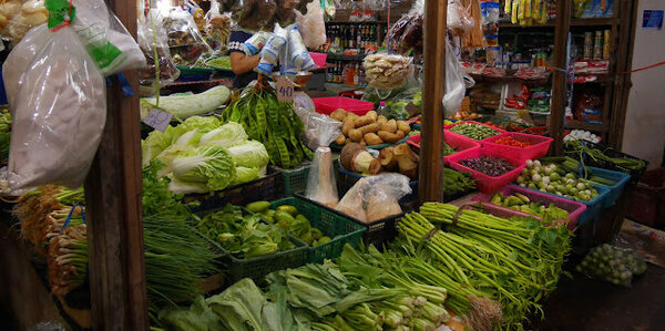 ตลาดใหม่ระนองธานี ตลาดสดระนอง ร้านผักสด