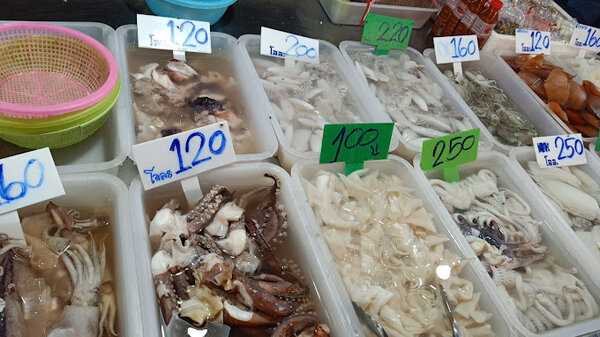 ตลาดกันทรารมย์ ตลาดสด ศรีสะเกษ ร้านอาหารทะเล