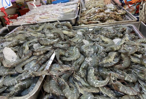 ตลาดไดมอนด์ ตลาดสด สุราษฎร์ธานี ร้านอาหารทะเลสด