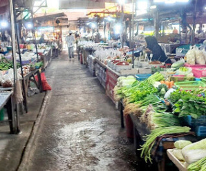 ตลาดเช้า ศรีสะเกษ ตลาดกันทรารมย์ เปิดขายทุกวัน เวลา 03.30-22.30 น.