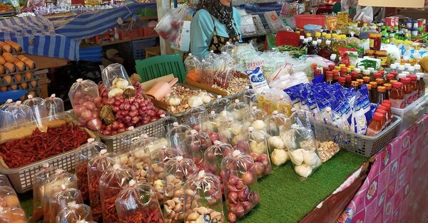 ตลาด เอ็ม มาร์เก็ต ตลาดเย็น พัทยา ร้านของชำ