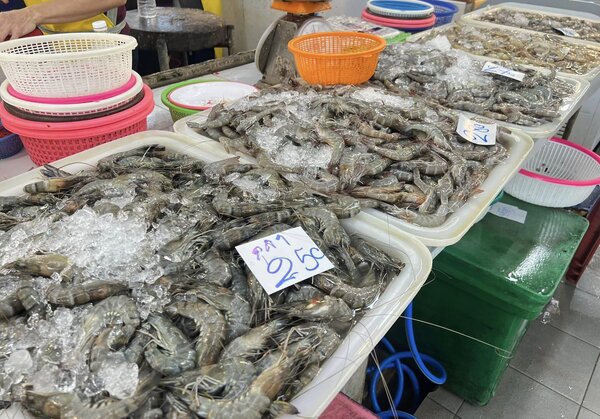 ตลาดสด บึงกุ่ม ตลาดสดแฮปปี้แลนด์ใหม่ เสรีไทย 41 ร้านของทะเลสด
