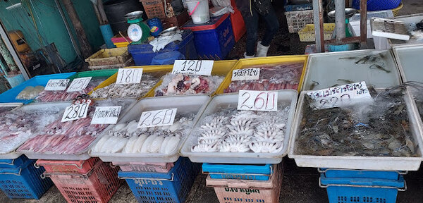 ตลาดสุขอนันต์คลองด่าน ตลาดสด สมุทรปราการ ร้านของทะเลสด