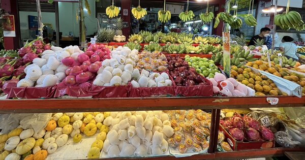 ตลาดสดพรานนก ตลาดขายผัก ผลไม้ ร้านผลไม้สด
