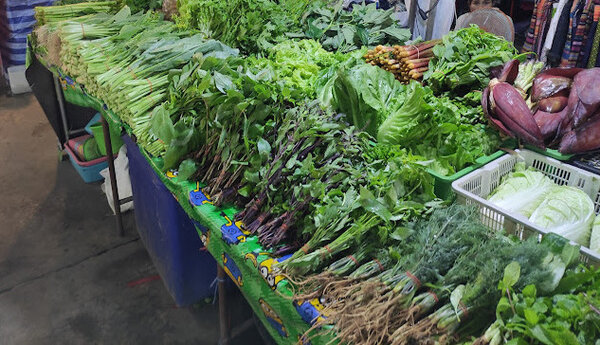 ตลาดบัวพัฒนา ตลาดผัก ผลไม้ ร้านผัก