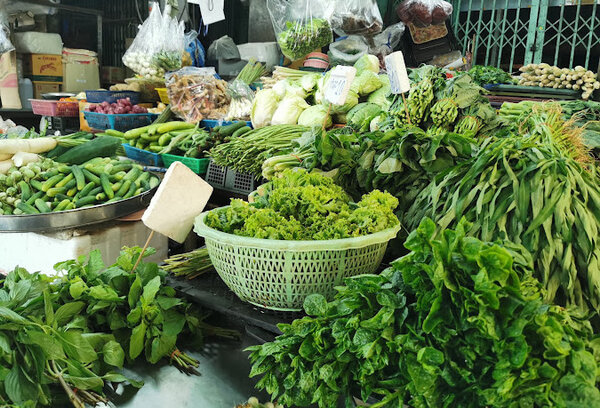 ตลาดเทวราช ตลาดเช้า กรุงเทพ ร้านผัก