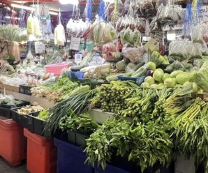 ตลาดเสรีไทย ตลาดสดแฮปปี้แลนด์ใหม่ เสรีไทย 41  เปิดขายทุกวัน เวลา 05.00-18.30 น. 