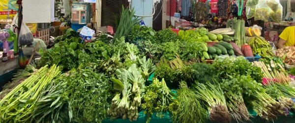 ตลาดสดพรานนก ตลาดขายผัก ผลไม้ ร้านผักสด
