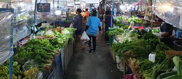 ตลาดหลักชัย ตลาดสด นครปฐม โซนผักสด