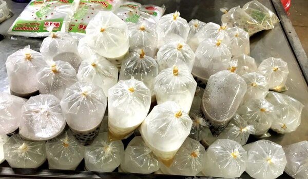 ตลาดเรืองไทย ตลาดเช้า นครสวรรค์ ร้านขนมหวาน