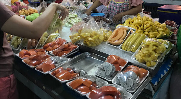 ไนท์บาซาร์ บุรีรัมย์ ตลาดสด บุรีรัมย์ ร้านผลไม้