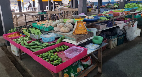 ตลาดสดปากน้ำชุมพร ตลาดสด ชุมพร ร้านผัก