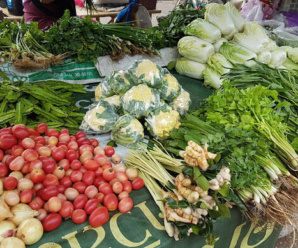 ตลาดสด ปราจีนบุรี ตลาดเม่งหลี เปิดขายทุกวัน เวลา 05.00-20.00 น. 