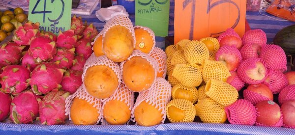 ตลาดรัตนพร เทียนทะเล 20 ร้านผลไม้