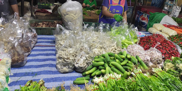 ตลาดสดนครไทย ตลาดสด พิษณุโลก ร้านผัก
