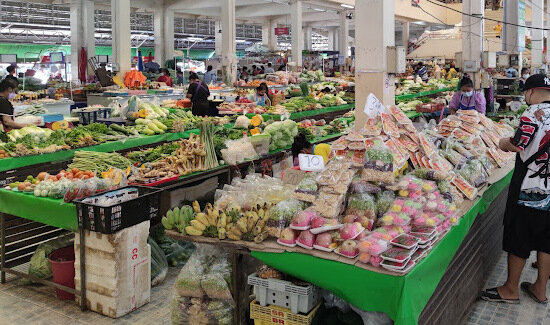 ตลาดผัก สุรินทร์ ตลาดสดเทศบาลตำบลสังขะ ร้านผัก ผลไม้