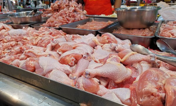 ตลาดโกสุมรวมใจ หรือ ตลาดโกสุม ดอนเมือง ร้านไก่สด