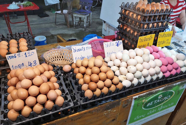 ตลาดคลองหลวง ร้านไข่