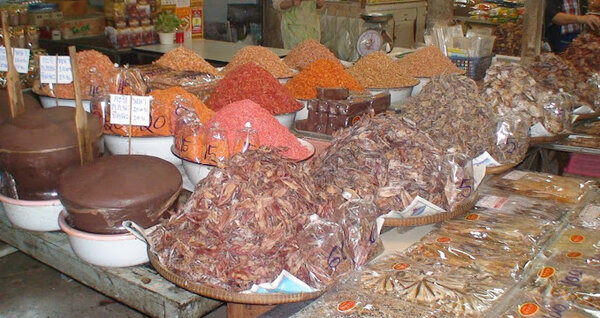 ตลาดเทพจินดา บ้านฉาง จ.ระยอง ของทะเลแปรรูป