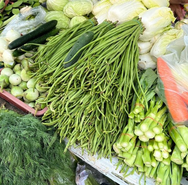 ตลาดสดเทศบาลเมืองชัยนาท ตลาดสดชัยนาท ผักสด