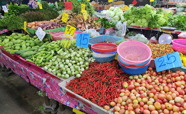ตลาดสดศิริชัย บางบอน ผักสด