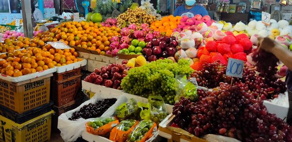 ตลาดเทพจินดา ตลาดสด บ้านฉาง ร้านผลไม้
