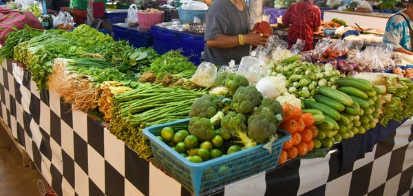 ตลาดสระครก ตลาดสดโคราช ร้านผัก