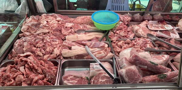 ตลาดเอกสิน ระยอง ตลาดเช้า ระยอง ร้านหมู