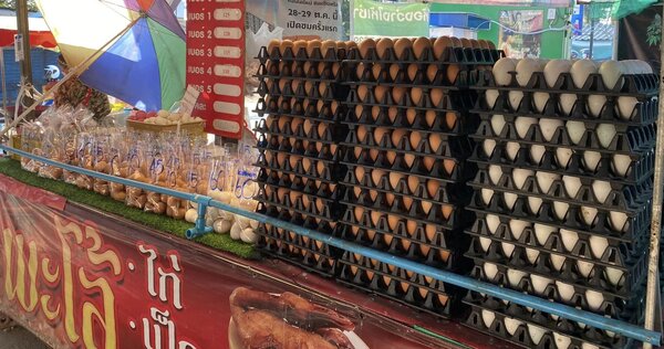 ตลาดเอกสิน ระยอง ร้านไข่